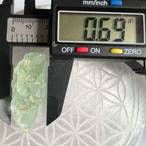 Green Fluorite Raw‎ Crystal Free Form - Picture 9 of 11